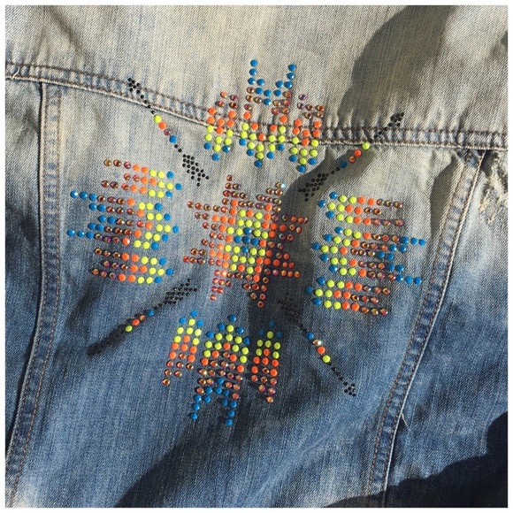 Neon Aztec Design Jacket - Picture 6 of 6